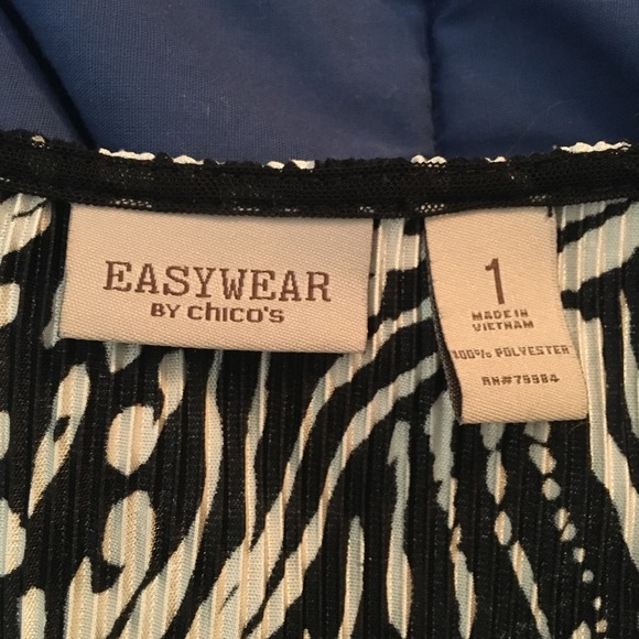 🌹3/$25🌹Chico’s Black and White Ruffle Tank, sz 1 - Picture 5 of 5